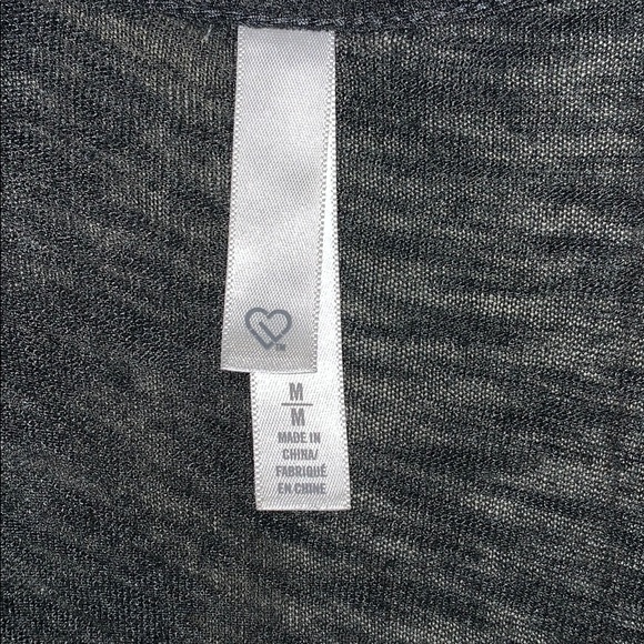 T-shirt - Picture 2 of 3